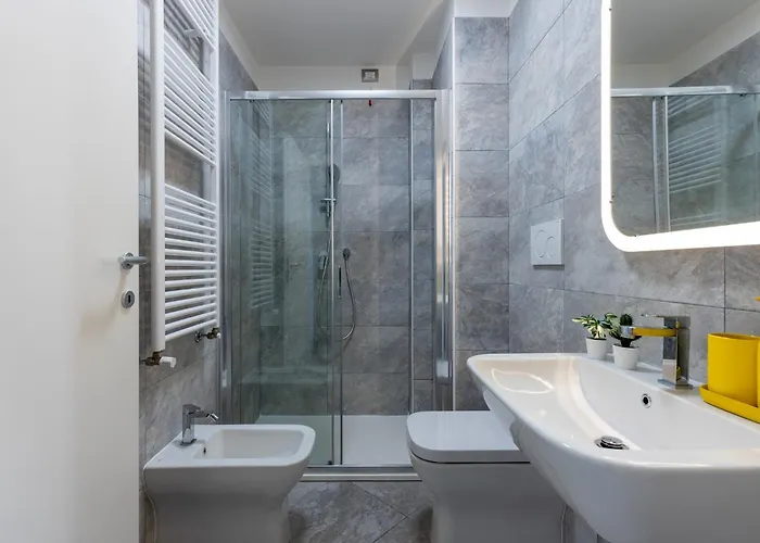Guesthost - Elegant Seaside With Pool And Parking Lejlighed *