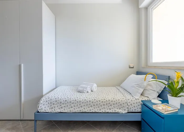 Guesthost - Elegant Seaside With Pool And Parking Lejlighed *
