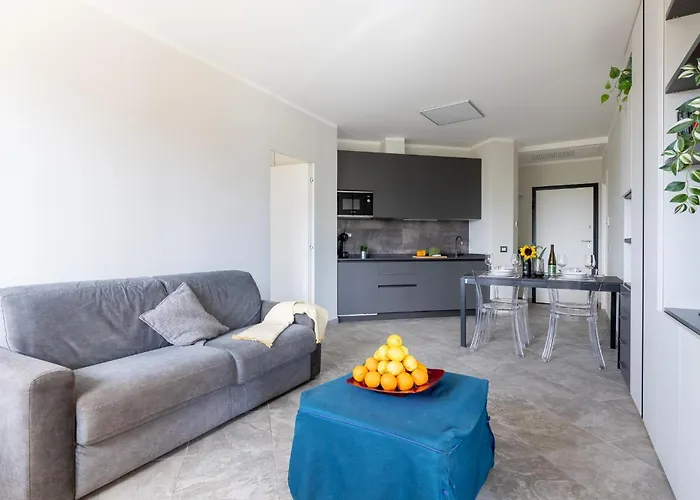 Guesthost - Elegant Seaside With Pool And Parking Lejlighed Calambrone